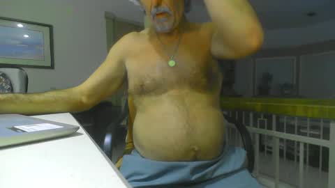 Snapshot of chuck354139 chatting on 03-11-25, 11:12 chuck354139 online show from 03-11-25, 11:12