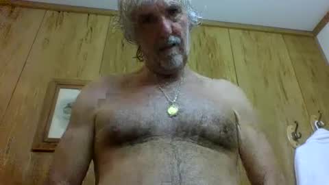 Snapshot of chuck354139 chatting on 09-21-25, 02:24 chuck354139 online show from 09-21-25, 02:24