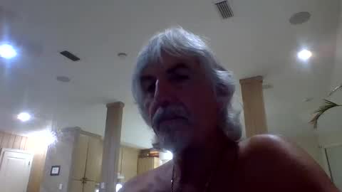 Snapshot of chuck354139 chatting on 09-28-25, 01:44 chuck354139 online show from 09-28-25, 01:44