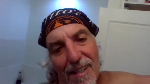 Snapshot of chuck354139 chatting on 09-29-25, 06:46 chuck354139 online show from 09-29-25, 06:46