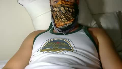 Snapshot of chuck5566 chatting on 09-24-25, 05:33 chuck5566 online show from 09-24-25, 05:33