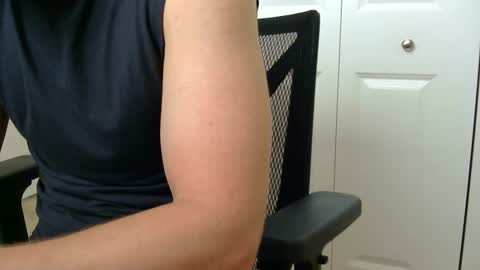 Snapshot of chuck5566 chatting on 09-26-25, 08:02 chuck5566 online show from 09-26-25, 08:02