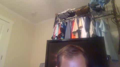 Snapshot of chuck5566 chatting on 11-13-25, 04:22 chuck5566 online show from 11-13-25, 04:22