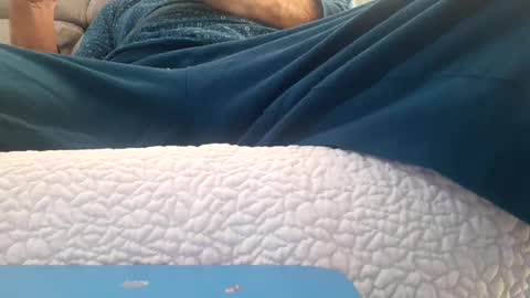 Snapshot of chule63 chatting on 12-08-24, 08:30 chule63 online show from 12-08-24, 08:30