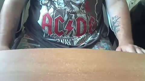 Snapshot of chunkisgreat chatting on 09-11-25, 11:32 chunkisgreat online show from 09-11-25, 11:32