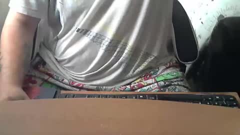 Snapshot of chunkisgreat chatting on 10-10-25, 11:20 chunkisgreat online show from 10-10-25, 11:20