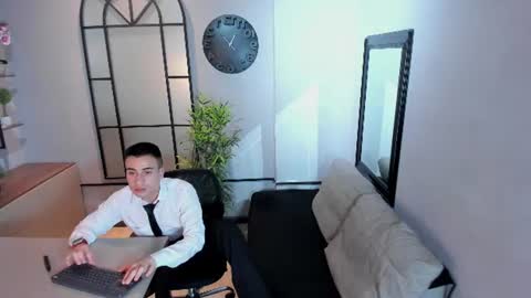 Snapshot of ciansinclair chatting on 07-18-26, 11:36 Cian online show from 07-18-26, 11:36