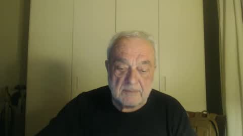 Snapshot of ciaoamoremio4 chatting on 01-22-25, 08:17 ciaoamoremio4 online show from 01-22-25, 08:17