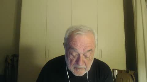 Snapshot of ciaoamoremio4 chatting on 01-26-25, 08:02 ciaoamoremio4 online show from 01-26-25, 08:02