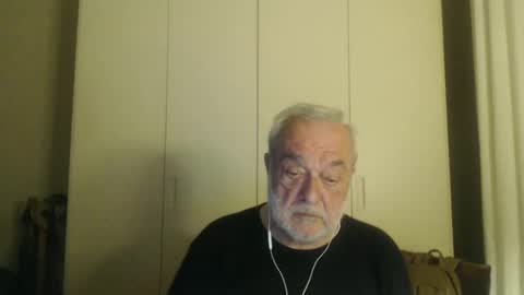 Snapshot of ciaoamoremio4 chatting on 02-08-25, 09:15 ciaoamoremio4 online show from 02-08-25, 09:15
