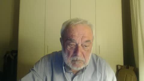 Snapshot of ciaoamoremio4 chatting on 02-14-25, 08:37 ciaoamoremio4 online show from 02-14-25, 08:37