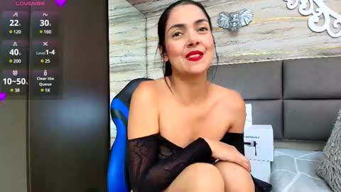 ...   ... online show from 02-11-25, 07:33