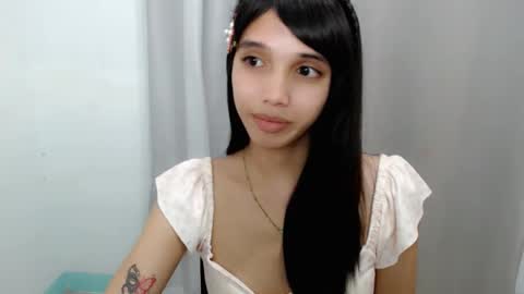 Snapshot of cici_02 chatting on 10-14-25, 03:40 call me Cici online show from 10-14-25, 03:40