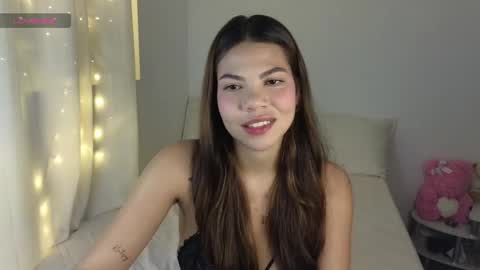 Snapshot of cielo_18d chatting on 01-17-25, 03:12 Mia online show from 01-17-25, 03:12