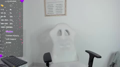 Snapshot of ciindy_lovee chatting on 02-03-25, 01:40 Ciindy Lovers online show from 02-03-25, 01:40