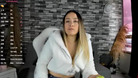 Snapshot of ciindy_lovee chatting on 09-27-25, 06:57 Ciindy Lovers online show from 09-27-25, 06:57