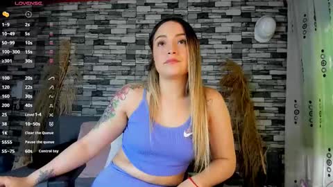 Snapshot of ciindy_lovee chatting on 10-08-25, 02:58 Ciindy Lovers online show from 10-08-25, 02:58