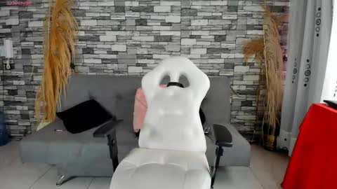 Snapshot of ciindy_lovee chatting on 11-06-25, 05:03 Ciindy Lovers online show from 11-06-25, 05:03