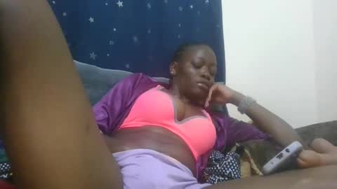 Snapshot of cilia_petite chatting on 02-16-25, 07:27 cilia petite online show from 02-16-25, 07:27