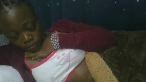 Snapshot of cilia_petite chatting on 02-20-25, 12:41 cilia petite online show from 02-20-25, 12:41