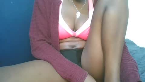 Snapshot of cilia_petite chatting on 10-29-25, 02:14 cilia petite online show from 10-29-25, 02:14