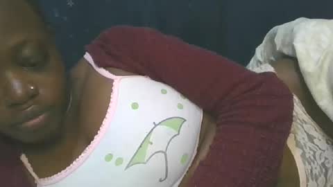 Snapshot of cilia_petite chatting on 11-18-25, 11:37 cilia petite online show from 11-18-25, 11:37