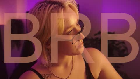 Cin Bellamy online show from 10-26-25, 02:17