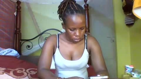 Snapshot of cinddy_14 chatting on 01-08-25, 05:59 cinddy 14 online show from 01-08-25, 05:59