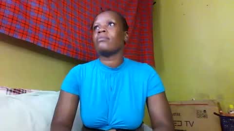 Snapshot of cinddy_14 chatting on 02-13-25, 06:41 cinddy 14 online show from 02-13-25, 06:41