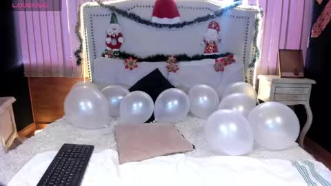 Snapshot of cindyolmos chatting on 12-23-24, 09:08 Cindy online show from 12-23-24, 09:08