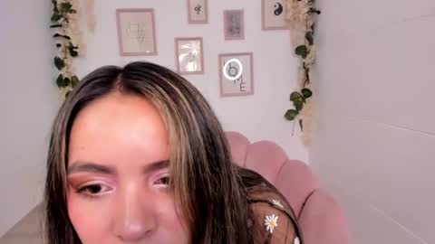 Snapshot of cindyolmos chatting on 02-10-25, 02:16 Cindy online show from 02-10-25, 02:16