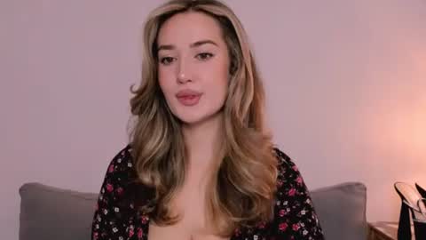 Snapshot of cindyprettywomen chatting on 11-07-25, 01:33 cindyprettywomen online show from 11-07-25, 01:33