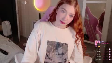 Snapshot of cinnabongirls chatting on 01-16-26, 06:23 Maddy online show from 01-16-26, 06:23