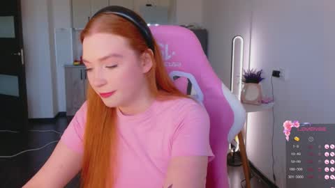 Snapshot of cinnabongirls chatting on 05-06-26, 04:01 Maddy online show from 05-06-26, 04:01