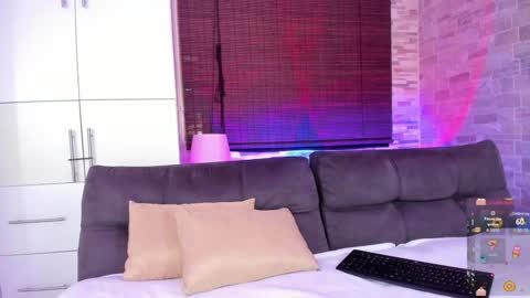 Snapshot of cinnamon_kyla chatting on 02-06-25, 08:13 cinnamon_kyla online show from 02-06-25, 08:13