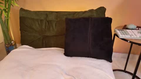 Snapshot of cinnamon_kyla chatting on 12-02-25, 12:54 cinnamon_kyla online show from 12-02-25, 12:54