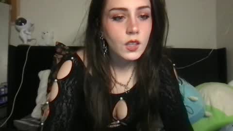 Carmen online show from 04-25-26, 05:32