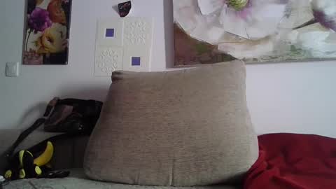 Snapshot of cinthia2525 chatting on 01-09-25, 11:03 cinthia2525 online show from 01-09-25, 11:03