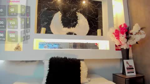 Cinthya  online show from 10-23-25, 11:53