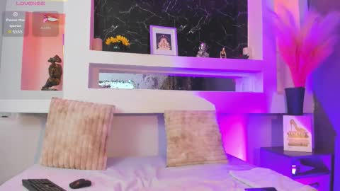 Cinthya  online show from 03-23-26, 12:42