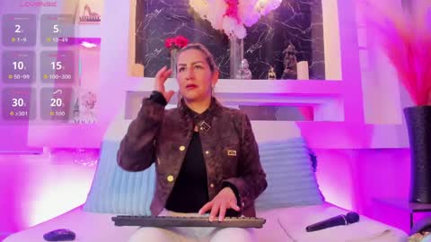 Snapshot of cinthya_mjs chatting on 04-16-26, 12:39 Cinthya online show from 04-16-26, 12:39