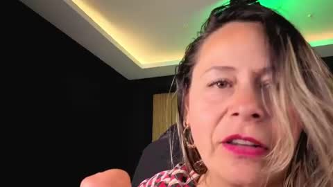 Snapshot of cinthya_roberts chatting on 07-18-26, 02:43 Cinthya online show from 07-18-26, 02:43