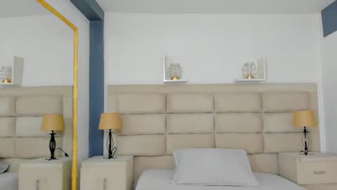 CintiaCollins  online show from 12-02-25, 08:04