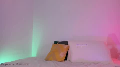 Snapshot of circejuno1 chatting on 12-30-24, 08:58 Carol online show from 12-30-24, 08:58