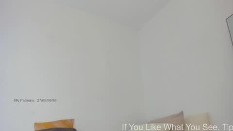 Snapshot of circejuno1 chatting on 11-29-25, 07:50 Carol online show from 11-29-25, 07:50