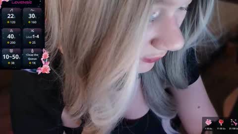 Snapshot of cirilla_akerman chatting on 02-11-26, 02:11 Ciri online show from 02-11-26, 02:11