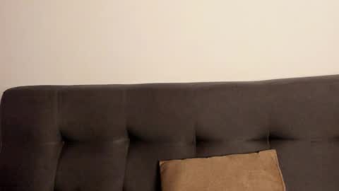 Snapshot of cirosky_elchicopolla chatting on 12-19-25, 04:30 cirosky_elchicopolla online show from 12-19-25, 04:30