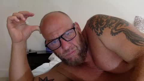 . online show from 05-11-26, 10:18