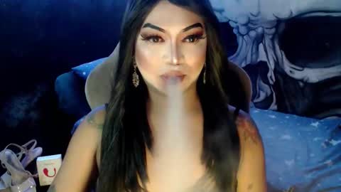 Snapshot of cj_parker69 chatting on 12-19-25, 03:41 QUEEN CESS online show from 12-19-25, 03:41