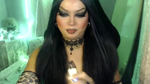 Snapshot of cj_parker69 chatting on 06-02-26, 06:32 QUEEN CESS online show from 06-02-26, 06:32